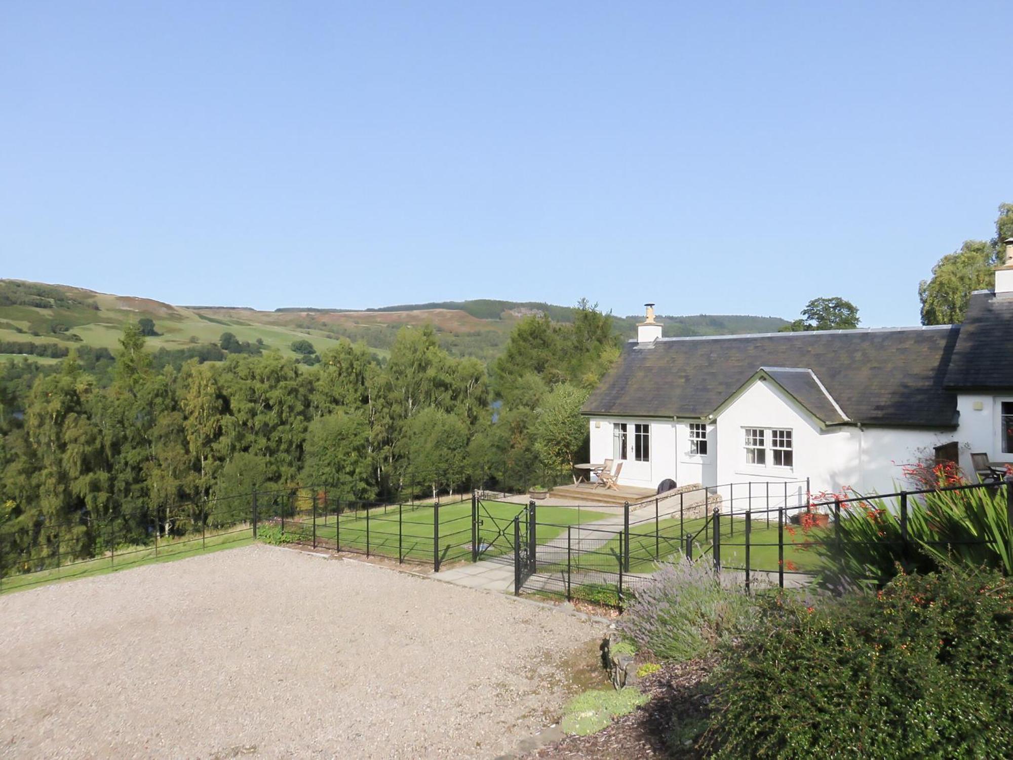 Tummel Cottage Foss Екстер'єр фото