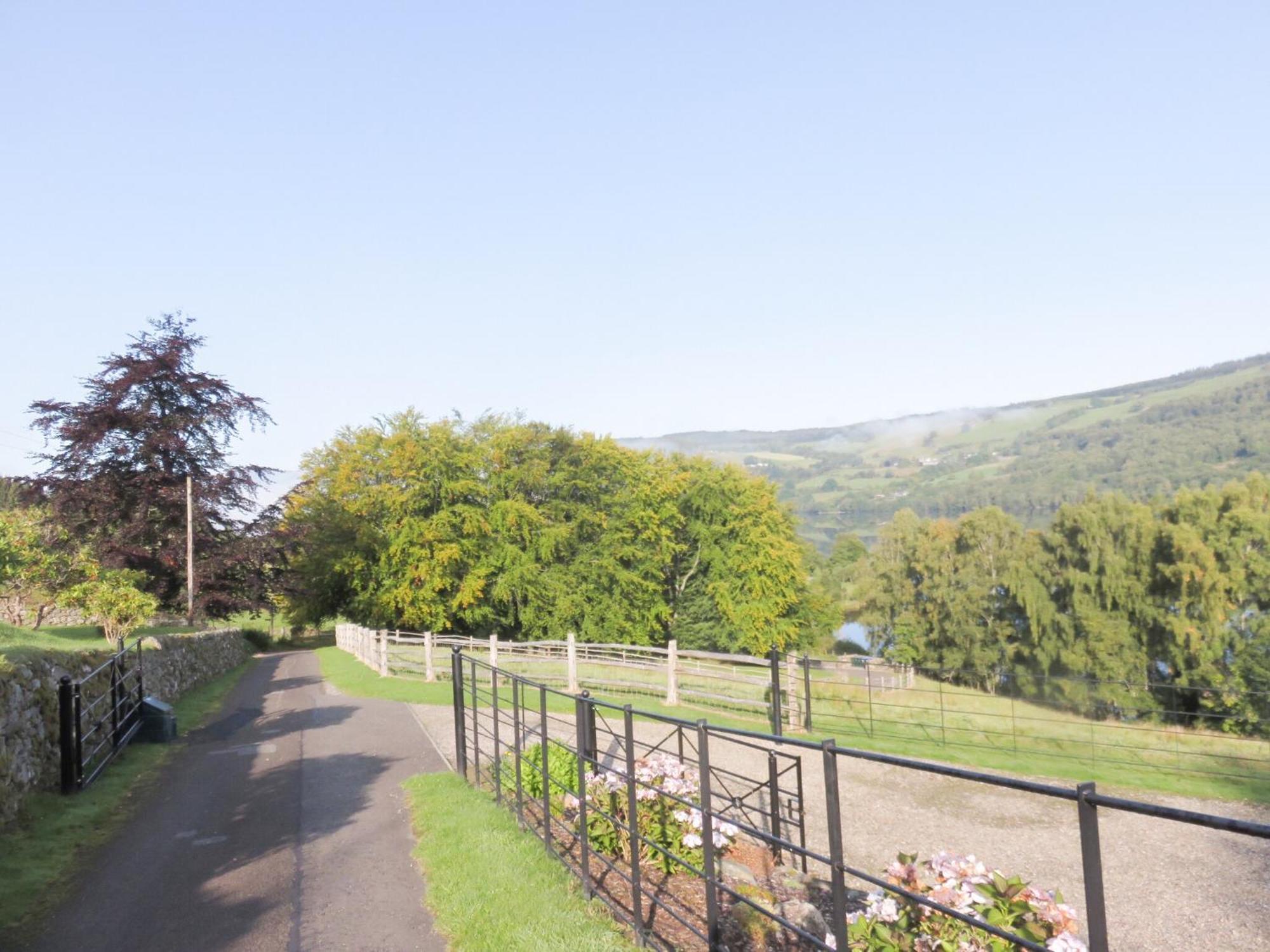 Tummel Cottage Foss Екстер'єр фото